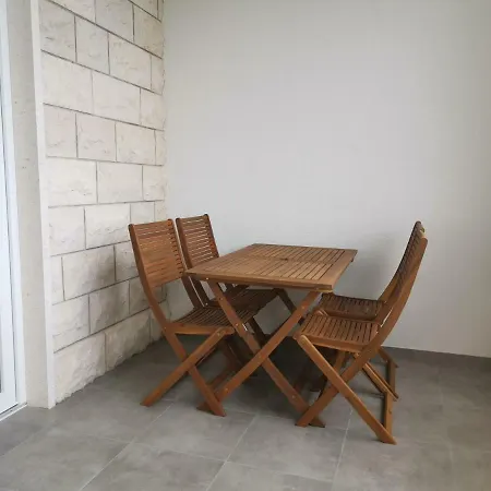 דירה Tonkita With Jacuzzi מאקרסקה