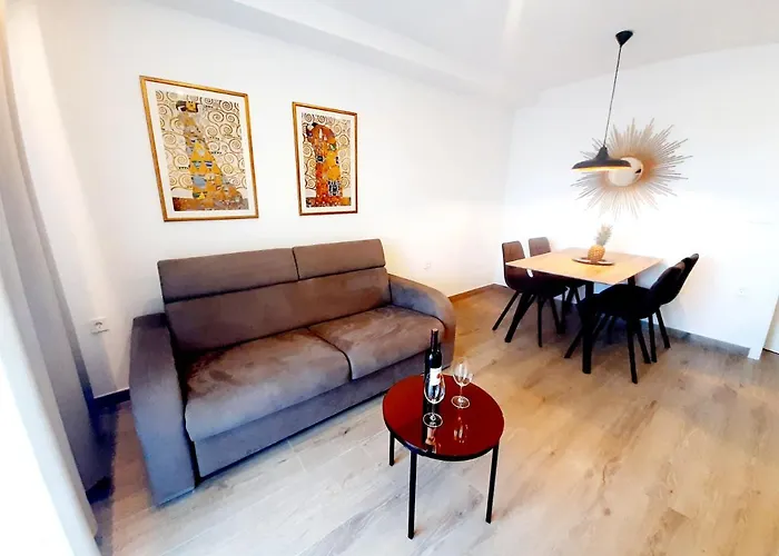 Tonkita With Jacuzzi * Makarska