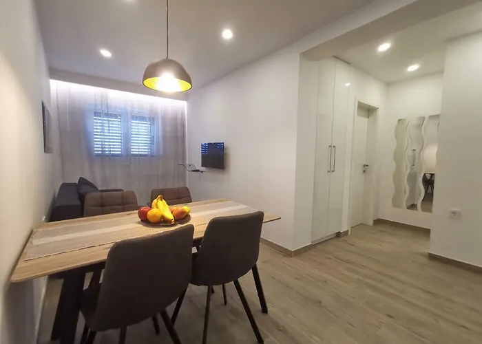 Tonkita With Jacuzzi *