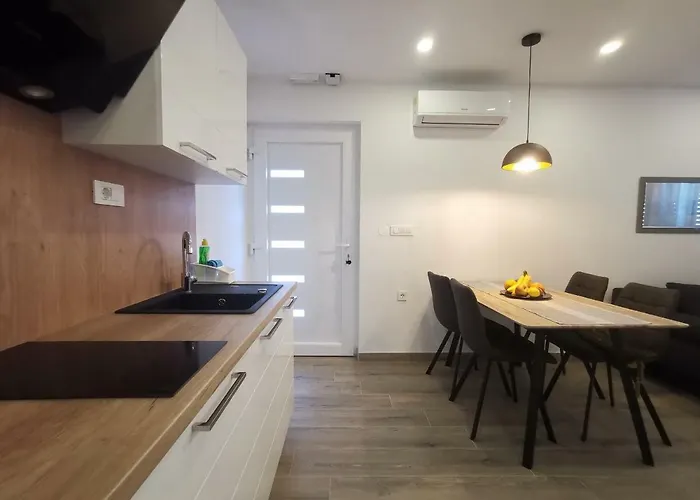 Tonkita With Jacuzzi * Makarska