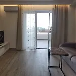 Tonkita With Jacuzzi Apartment *