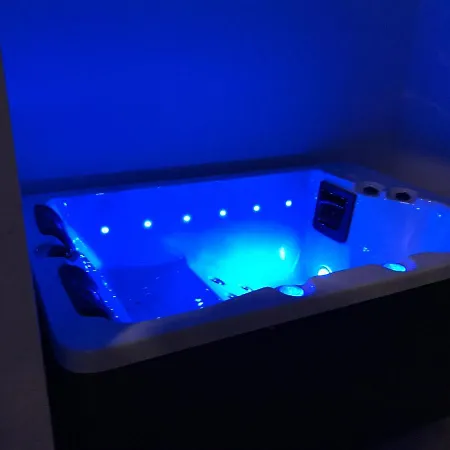Apartment Tonkita With Jacuzzi