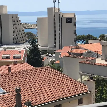 Tonkita With Jacuzzi Apartment Makarska