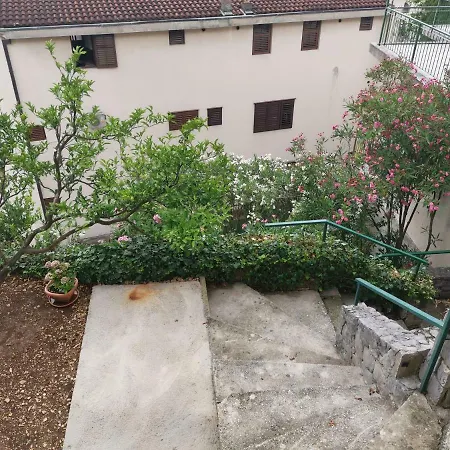 Tonkita With Jacuzzi *