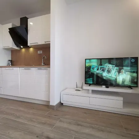 Apartment Tonkita With Jacuzzi Makarska