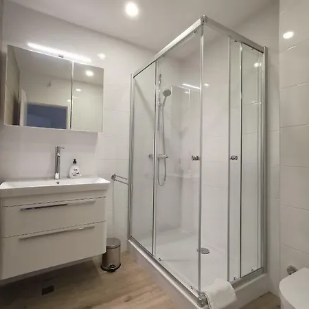 Tonkita With Jacuzzi Apartment