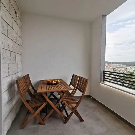 Tonkita With Jacuzzi