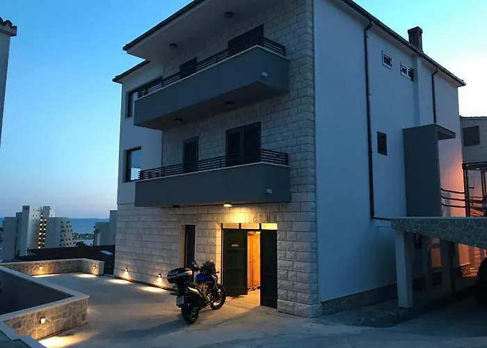 Tonkita With Jacuzzi * Makarska