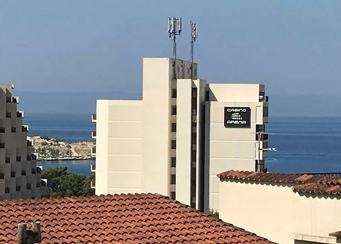 Tonkita With Jacuzzi 公寓 *