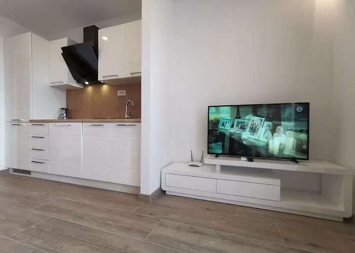 Apartamento Tonkita With Jacuzzi Makarska