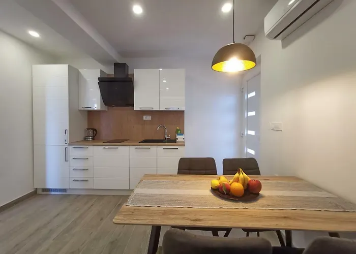 Tonkita With Jacuzzi * Makarska