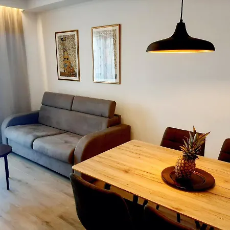 Apartment Tonkita With Jacuzzi