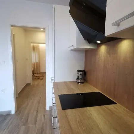 Tonkita With Jacuzzi Апартаменты
